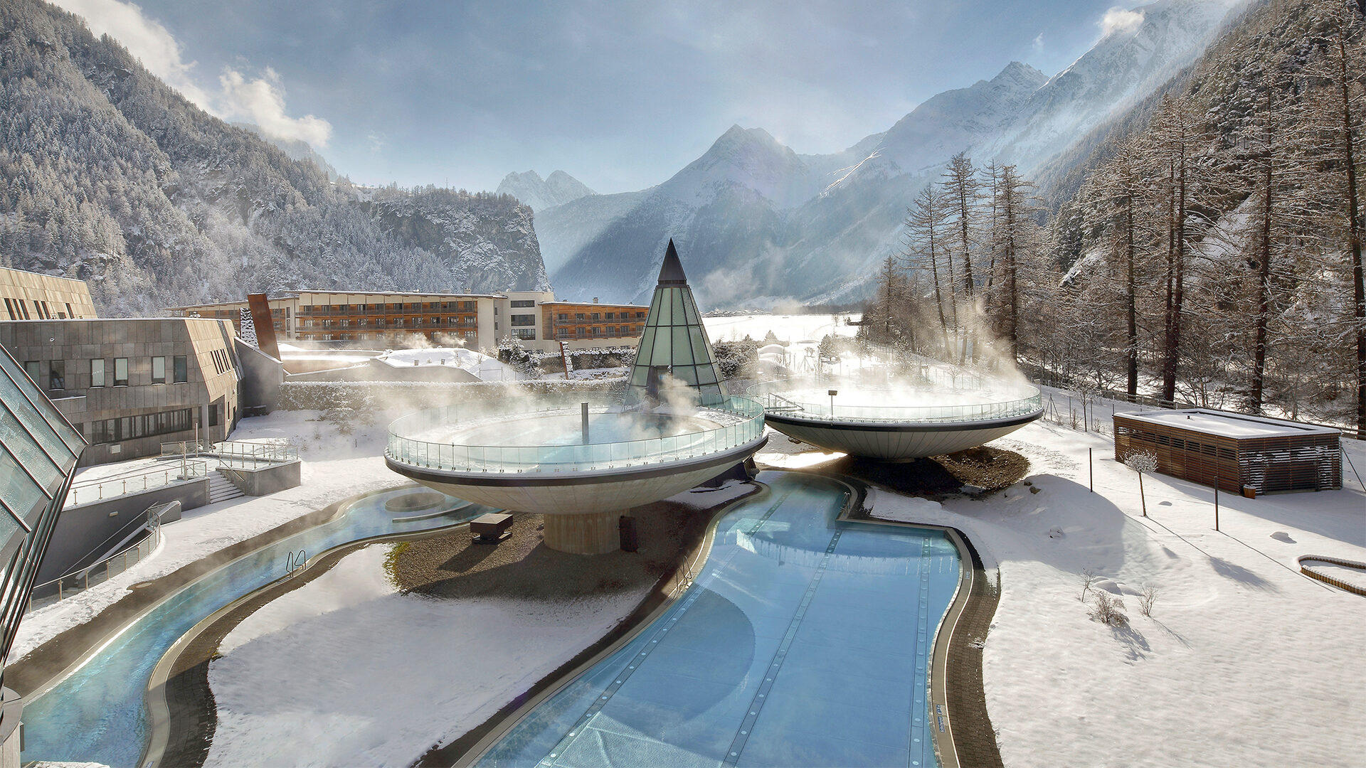 Winter holiday in Tyrol with Wellness at the AQUA DOME